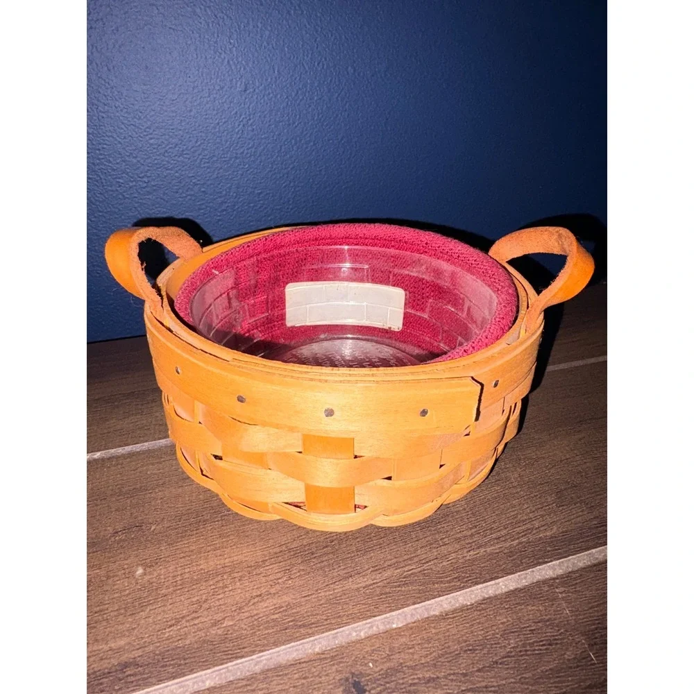 Longaberger 2002 Round Handwoven Basket with Plastic Protector Red Liner Leather